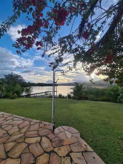Te Mana Lodge Taravao 外观 照片